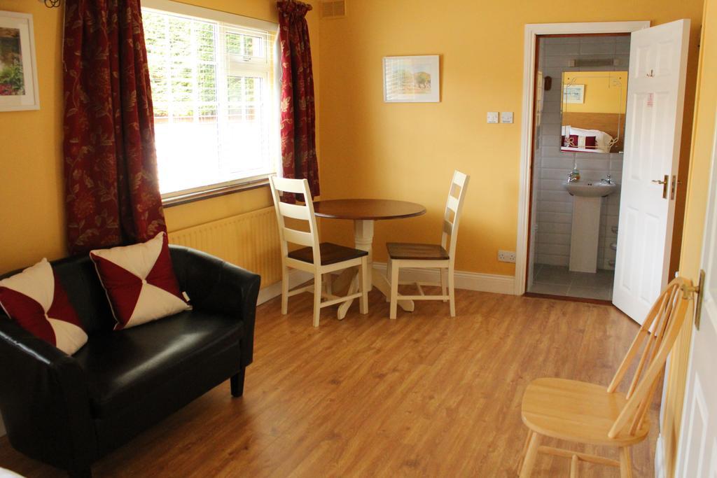 Seacourt Accommodation Tramore - Adult Only 객실 사진